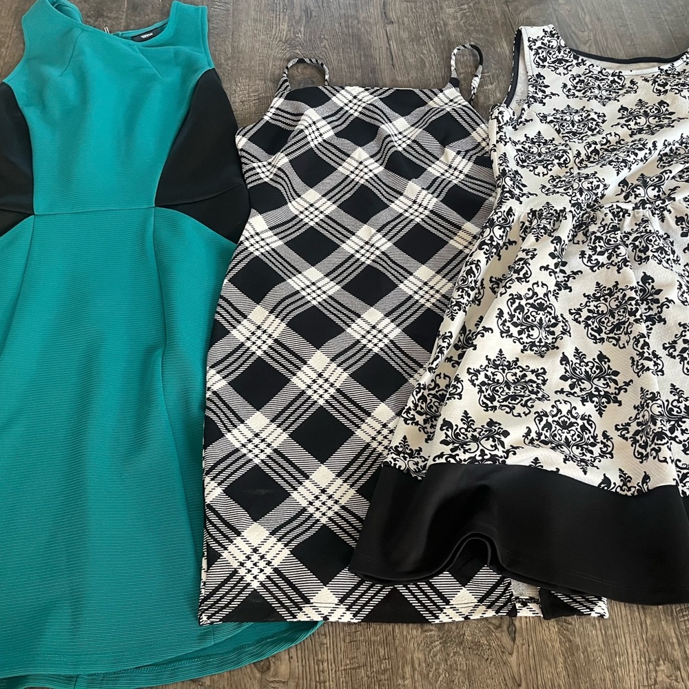 🎶BUNDLE🎶-3/$9 Women’s Dresses Bundle- 3 Dresses for $9